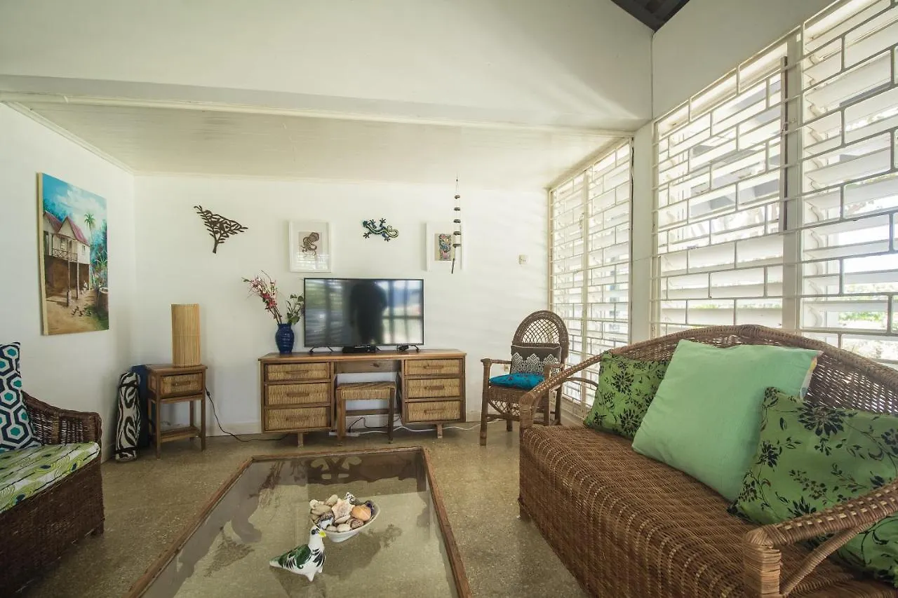 Carey Park Island Breeze Beach Villa  Carey Park